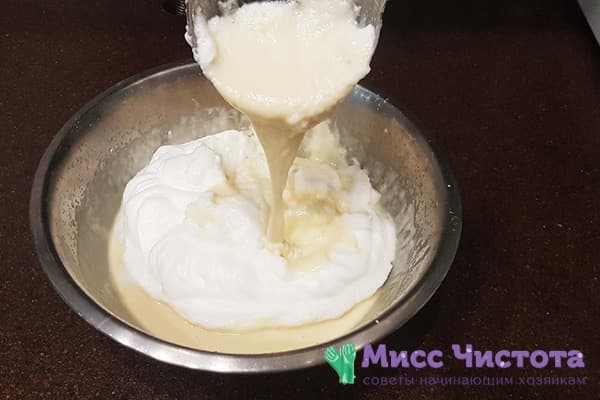 Mélanger les protéines avec la pâte