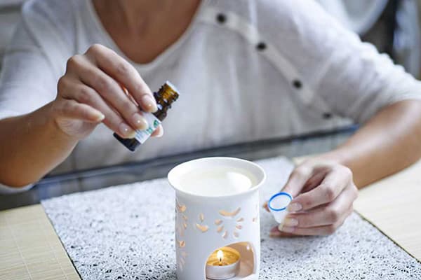 Aromalamp et huile essentielle