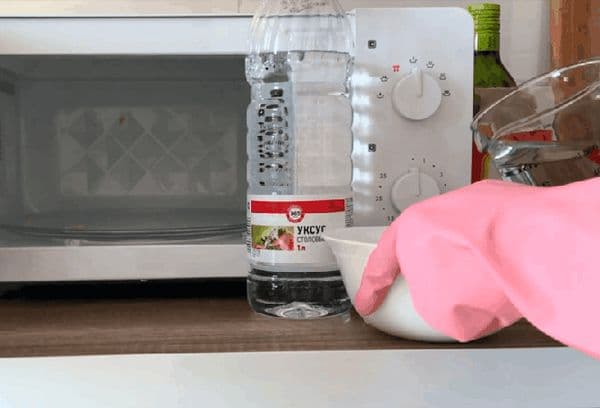 nettoyage micro-ondes