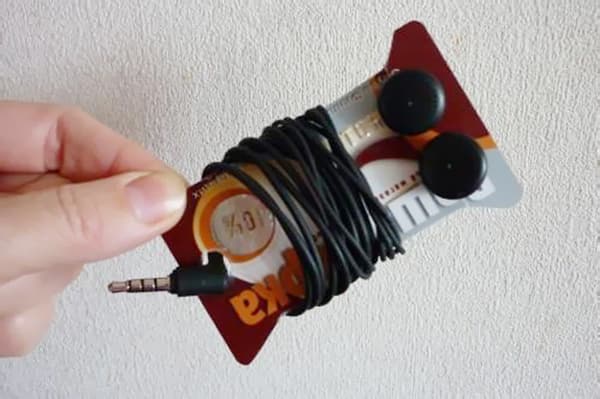 Organisateur d'écouteurs en plastique