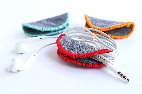 Dispositif de stockage de casque fait maison