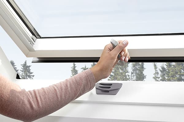 Ouverture de la fenêtre du grenier