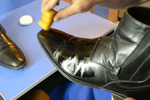 Huile de ricin souillée