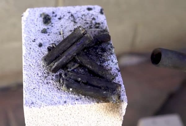 batteries éclatées