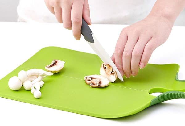 Planche de cuisine en plastique