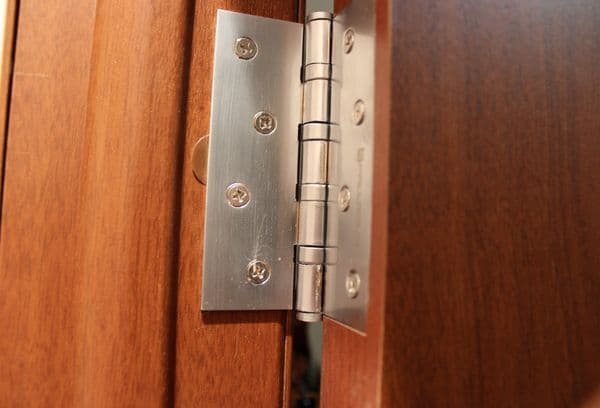 Charnières détachables: