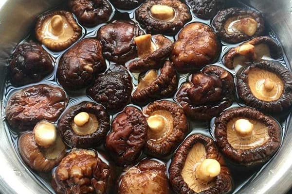 Champignons Trempés