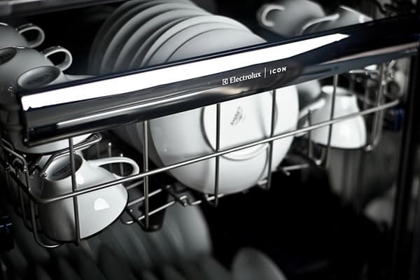 Vaisselle en céramique au lave-vaisselle