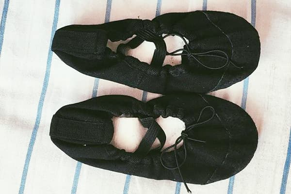 Chaussons de ballet noirs pour la danse