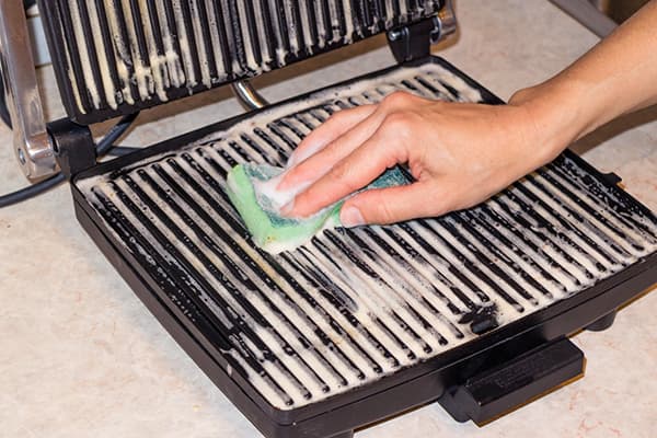 Lavage de gril électrique