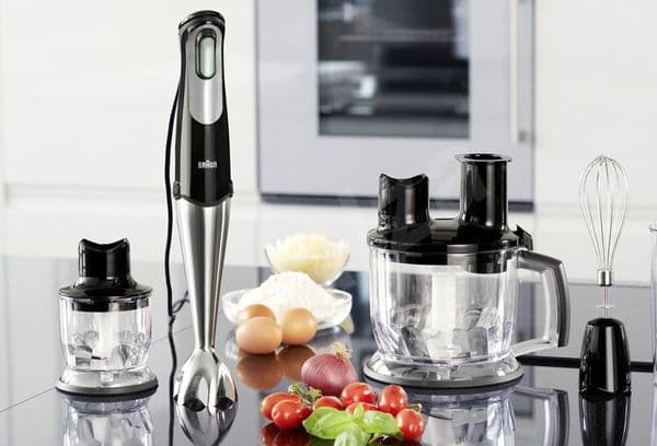 Blender sur la table