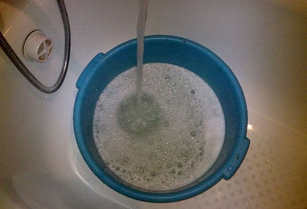 Gel dilué dans de l'eau