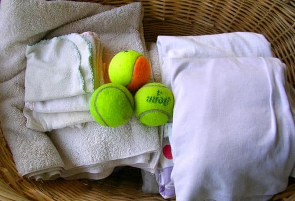 Balles de tennis dans une machine à écrire