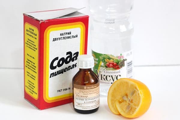 Nettoyants pour réfrigérateur faits maison