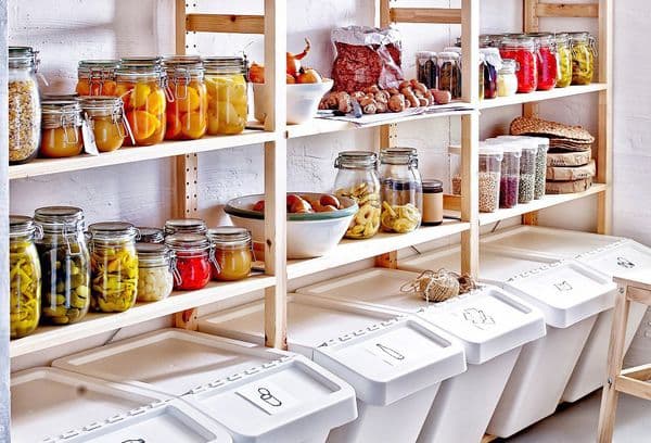 Les banques et les blancs dans le garde-manger