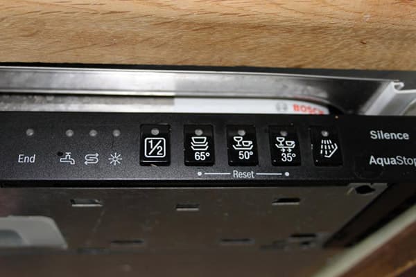 Panneau de commande du lave-vaisselle