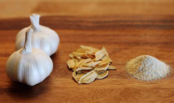 Poudre d'ail pour l'hiver