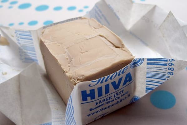 Briquette de levure vivante