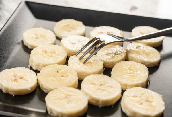 bananes tranchées pour la congélation