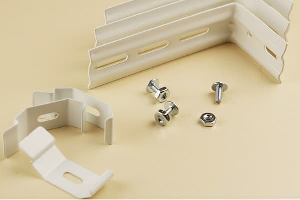 Kit de fixation de stores