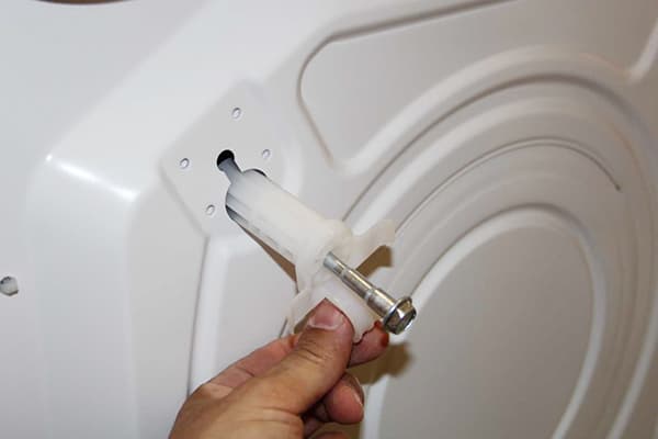 Retirer les boulons de transport