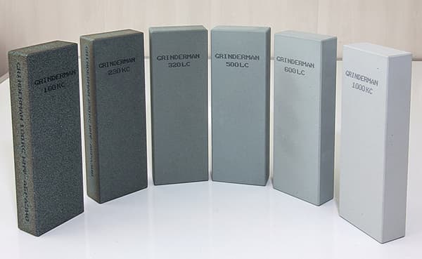 Pierres abrasives pour affûter les couteaux