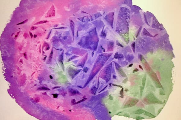 Dessin réalisé avec du film plastique et des peintures