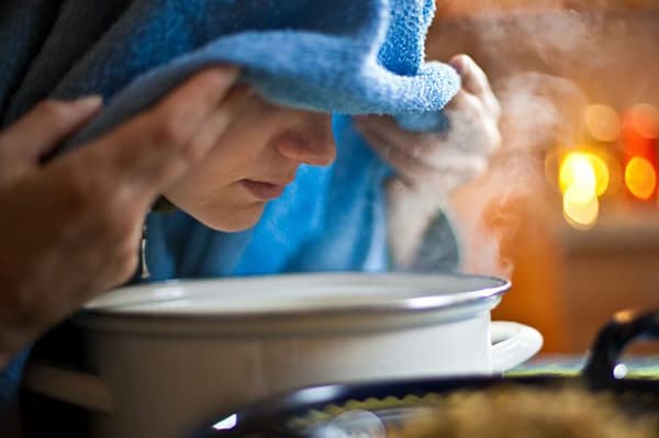 Femme, respiration vapeur