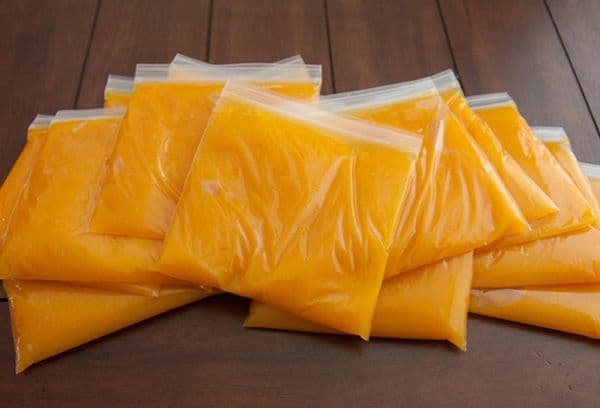 purée de citrouille dans des sacs