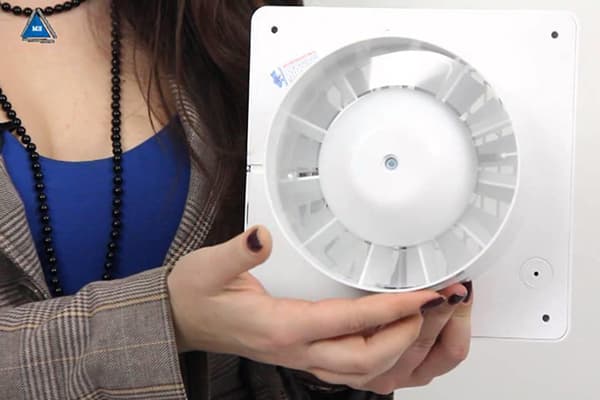 Ventilateur de salle de bain