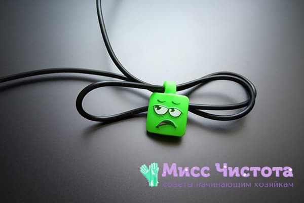 Bandeau pour fixer le fil du casque