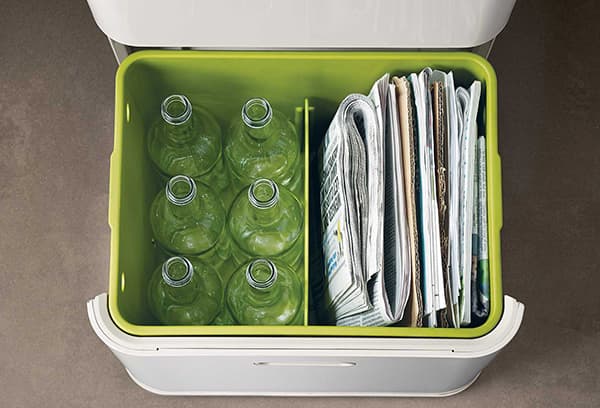 Conteneur en verre et papier