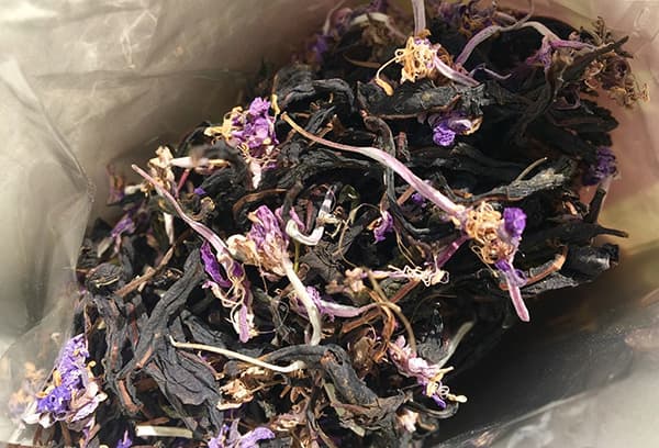 Ivan thé dans un sac en papier