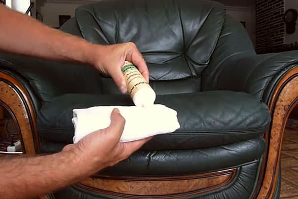 Soins des fauteuils en cuir