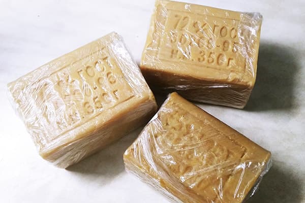 Barres de savon à lessive en polyéthylène