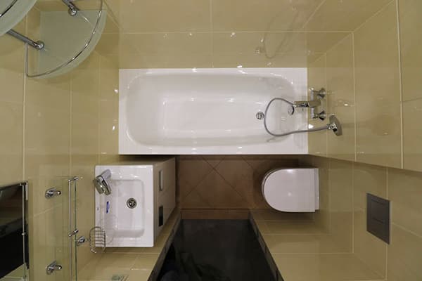 Salle de bain combinée